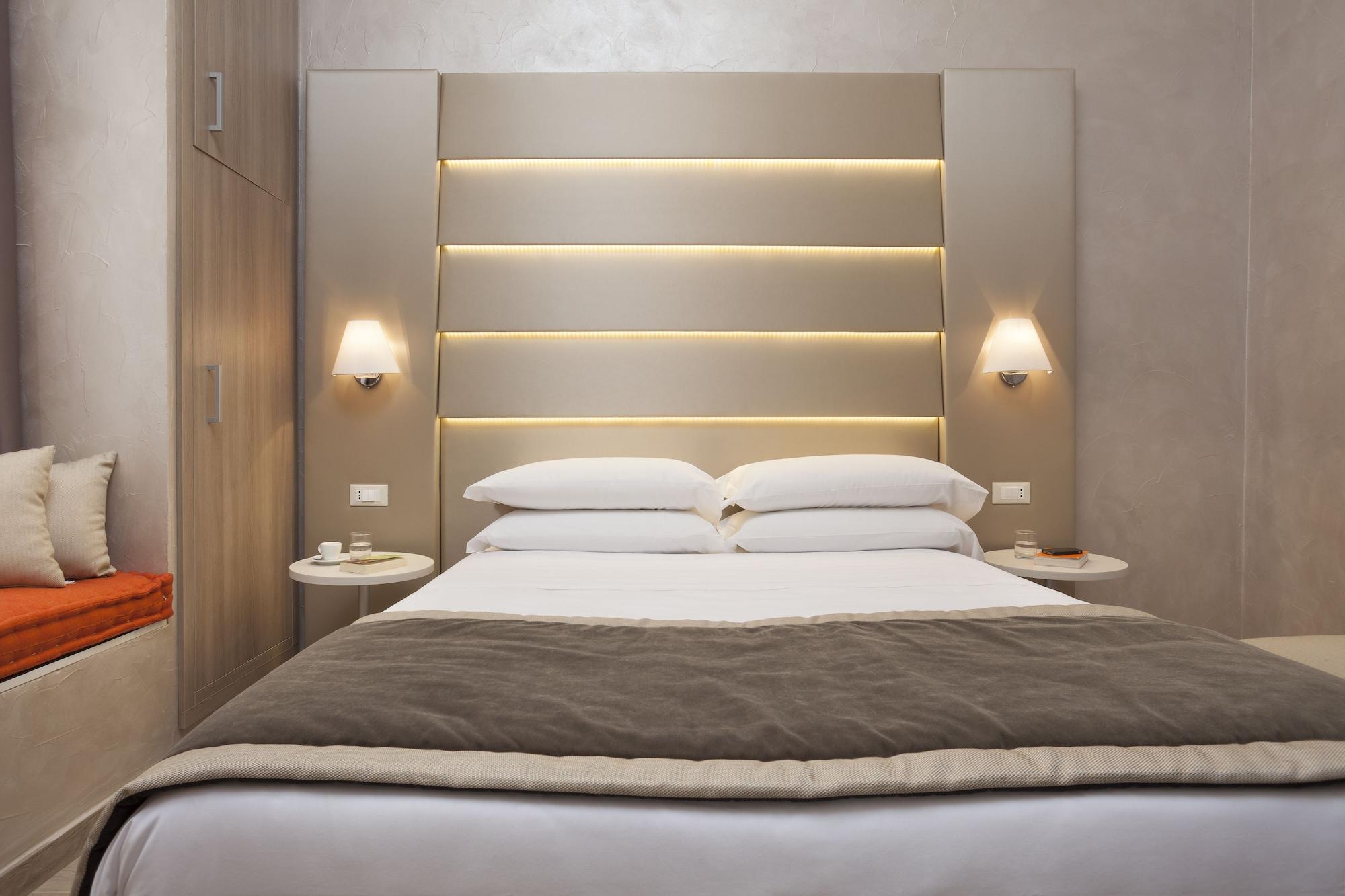 Kennedy Hotel 3*
